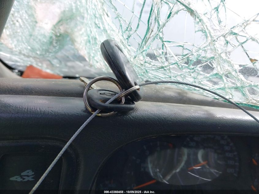 2006 Chevrolet Silverado 3500 Ls/Lt1/Lt2/Lt3/Work Truck VIN: 1GCJK33D56F245137 Lot: 43360458