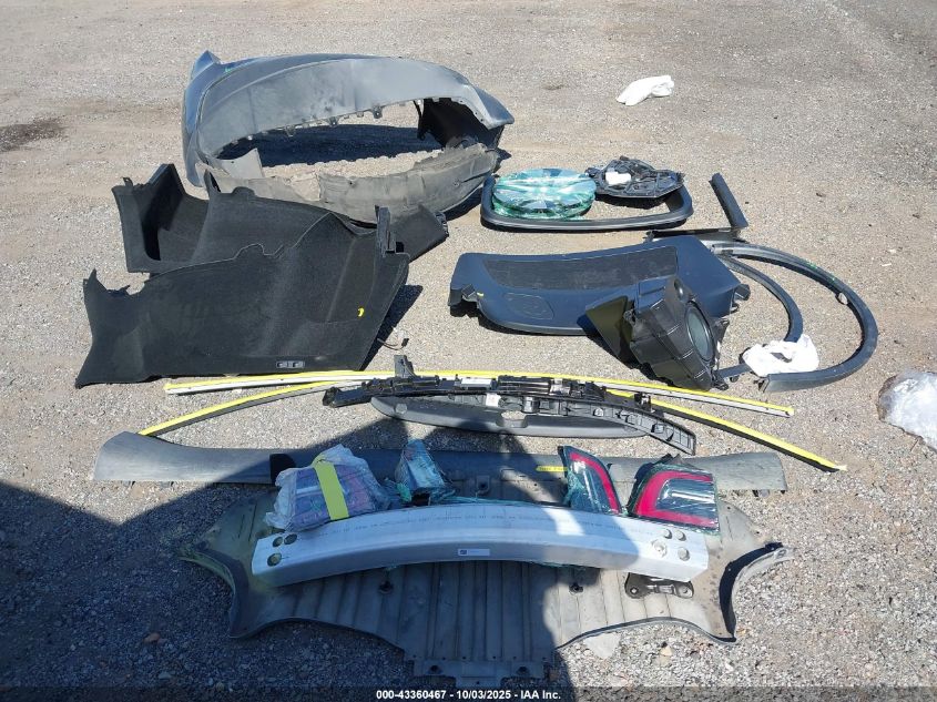 2023 Tesla Model Y Awd/Long Range Dual Motor All-Wheel Drive VIN: 7SAYGDEE0PA034686 Lot: 43360467