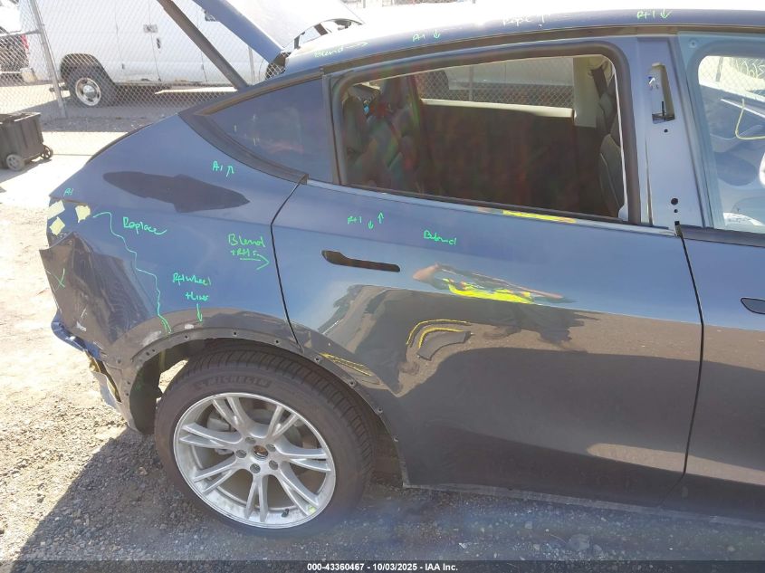 2023 Tesla Model Y Awd/Long Range Dual Motor All-Wheel Drive VIN: 7SAYGDEE0PA034686 Lot: 43360467