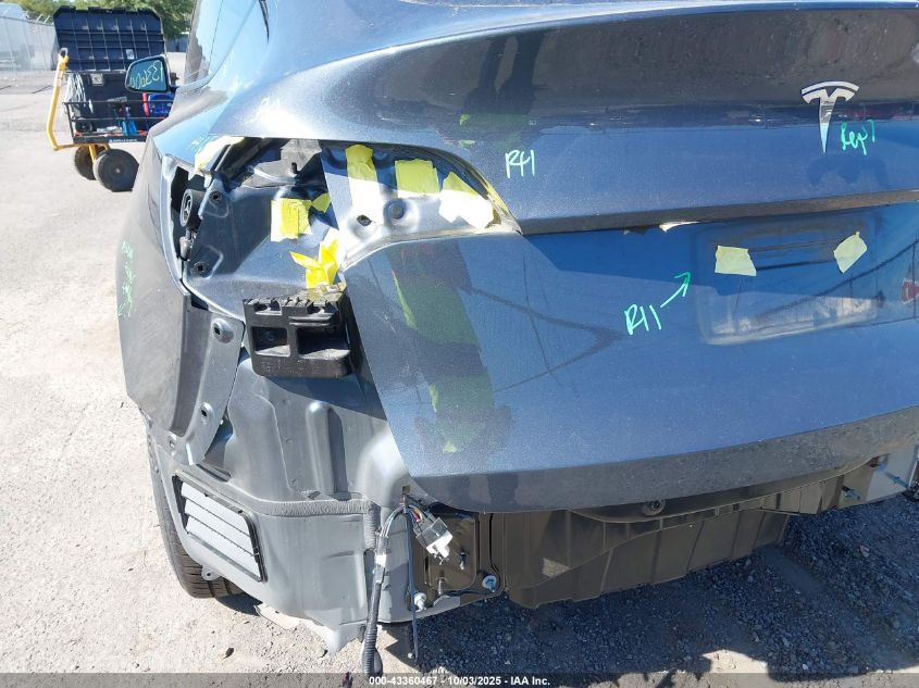 2023 Tesla Model Y Awd/Long Range Dual Motor All-Wheel Drive VIN: 7SAYGDEE0PA034686 Lot: 43360467