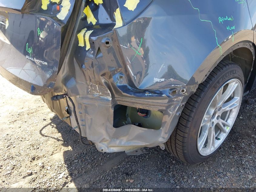 2023 Tesla Model Y Awd/Long Range Dual Motor All-Wheel Drive VIN: 7SAYGDEE0PA034686 Lot: 43360467