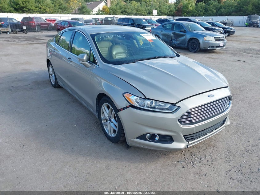 FORD FUSION SE