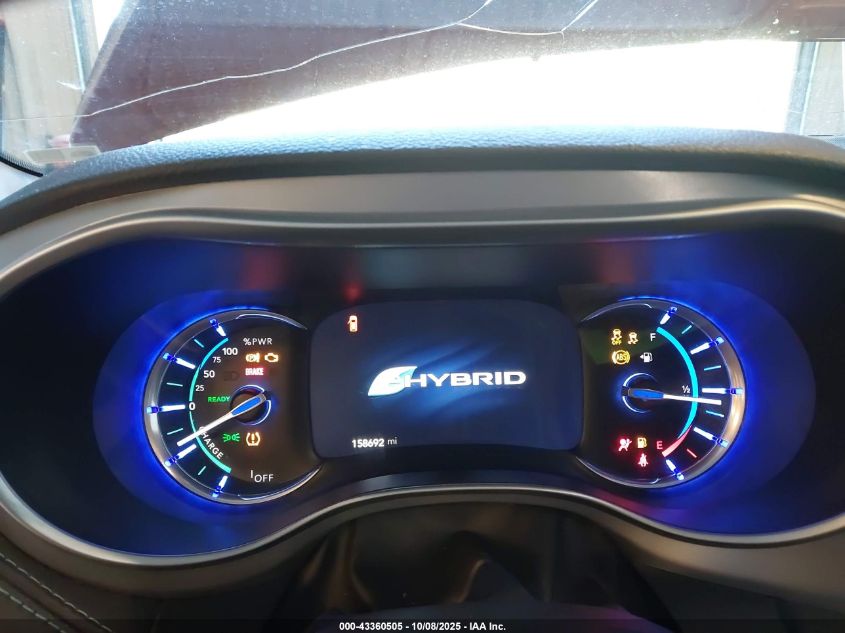 2018 Chrysler Pacifica Hybrid Limited VIN: 2C4RC1N70JR105526 Lot: 43360505