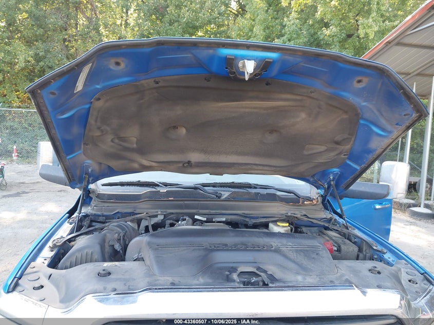 2020 Ram 3500 Laramie 4X4 8' Box VIN: 3C63RRJLXLG170812 Lot: 43360507