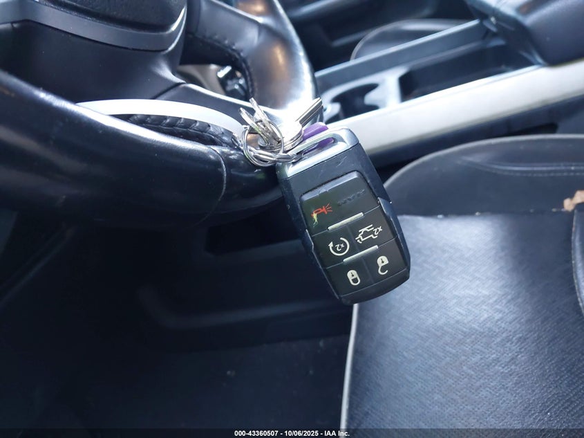 2020 Ram 3500 Laramie 4X4 8' Box VIN: 3C63RRJLXLG170812 Lot: 43360507