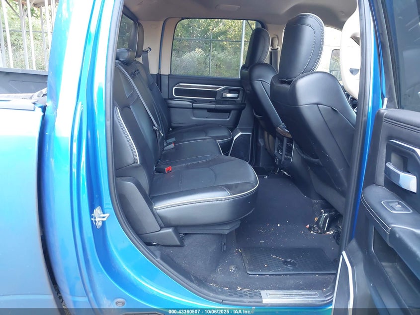 2020 Ram 3500 Laramie 4X4 8' Box VIN: 3C63RRJLXLG170812 Lot: 43360507