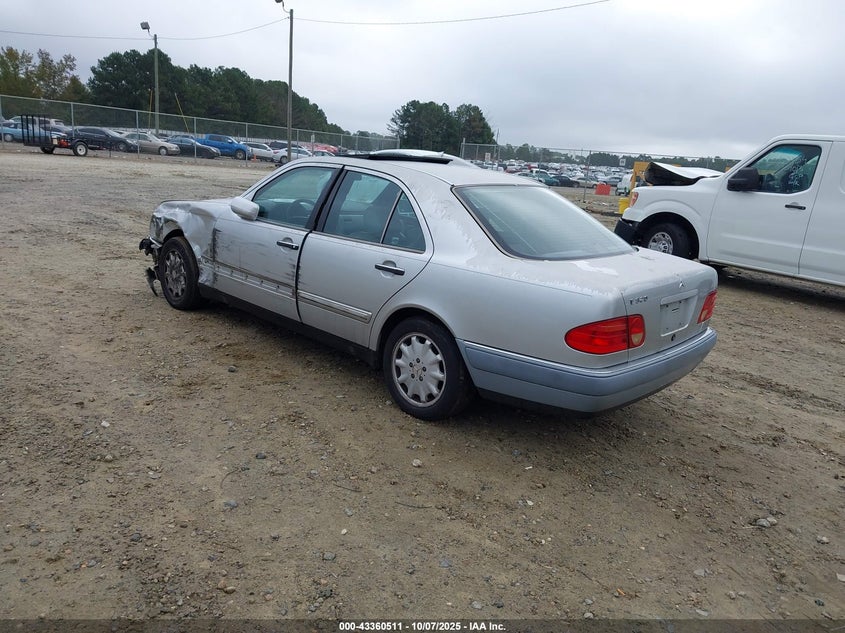 WDBJF65F5WA437514 1998 MERCEDES-BENZ E-KLASSE photo no. 3