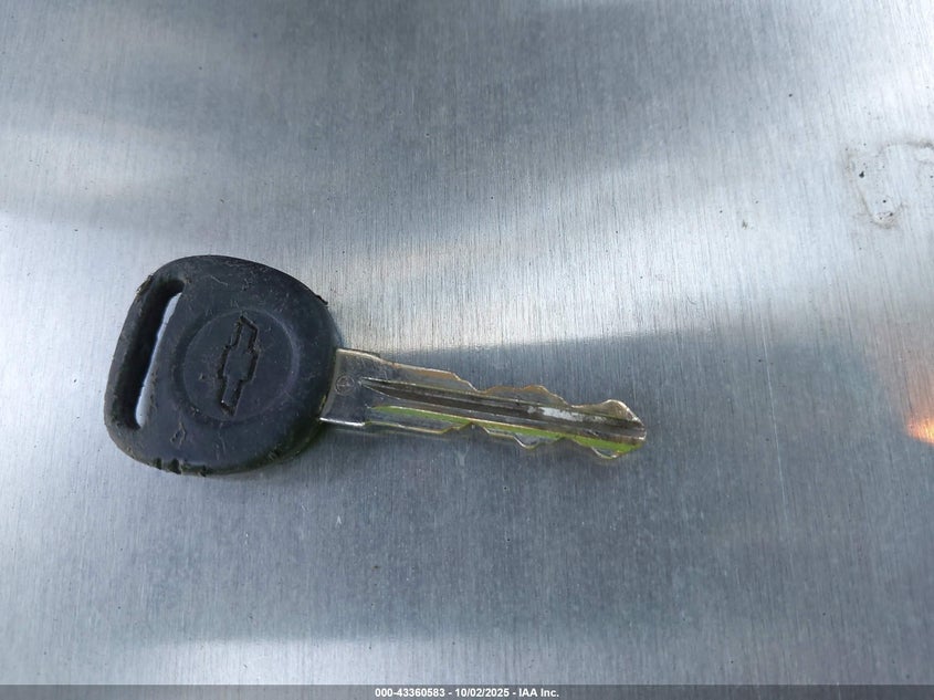 2017 CHEVROLET TRAVERSE LS - 1GNKRFED6HJ173015