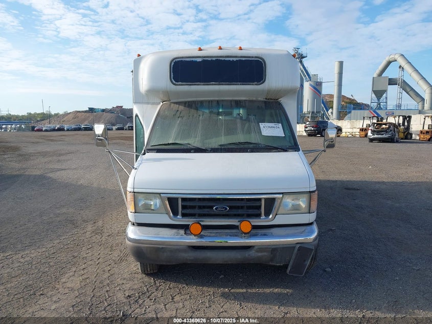 2003 Ford E-450 Cutaway Standard VIN: 1FDXE45S73HA26047 Lot: 43360626
