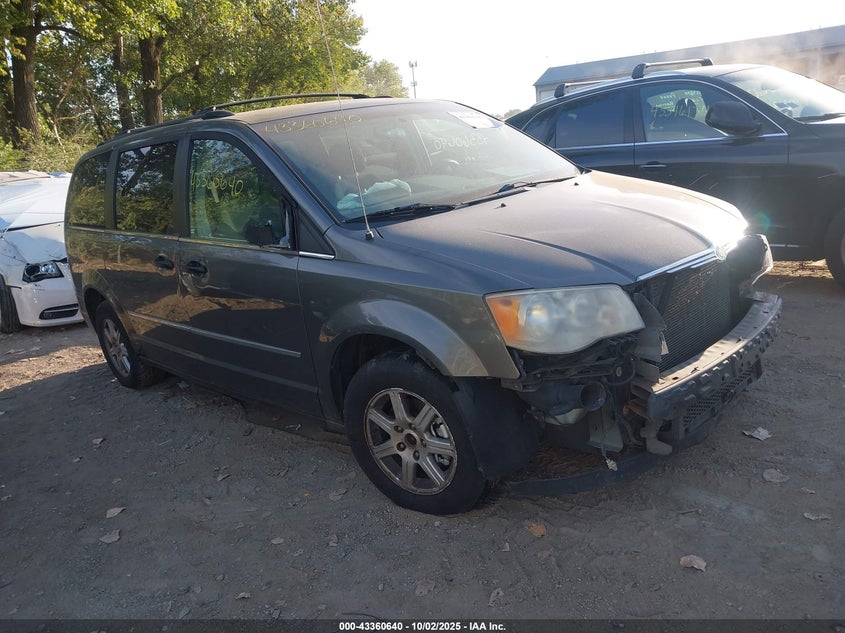 2A4RR5D13AR452152 2010 Chrysler Town & Country Touring auction photo 1