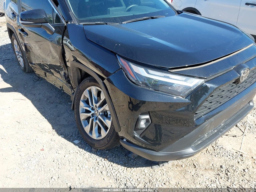 2024 Toyota Rav4 Xle Premium VIN: 2T3A1RFV8RW447399 Lot: 43360873