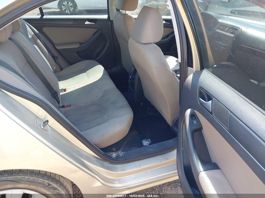 2014 VOLKSWAGEN JETTA 2.0L S - 3VW2K7AJXEM306160