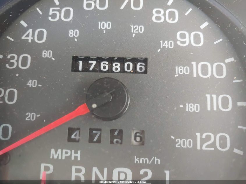 2004 Mercury Grand Marquis Gs VIN: 2MEFM74W44X689777 Lot: 43360998