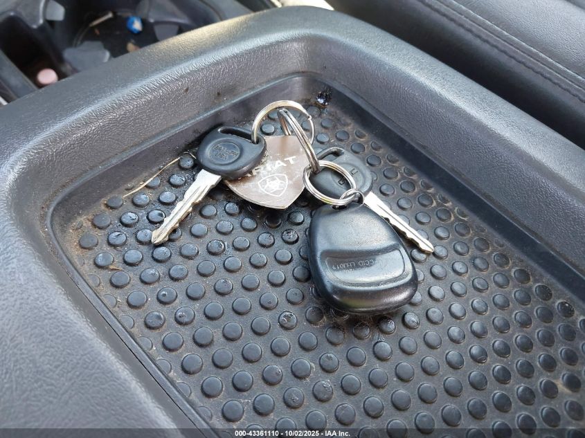 2005 GMC Sierra 2500Hd Slt VIN: 1GTHK23U15F806683 Lot: 43361110