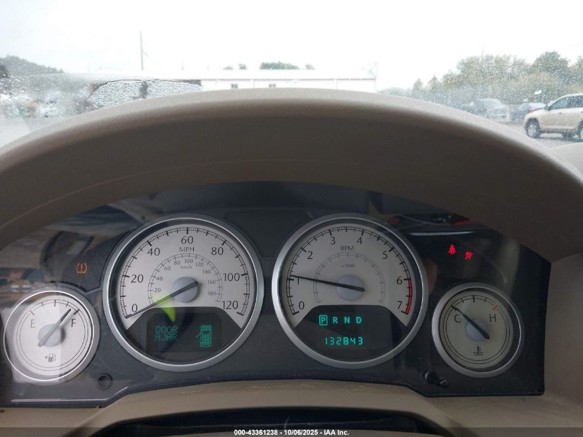 2008 Chrysler Town & Country Limited VIN: 2A8HR64X28R636965 Lot: 43361238