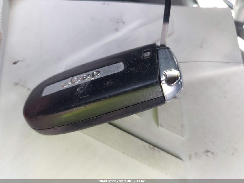 2019 Jeep Grand Cherokee Limited 4X4 VIN: 1C4RJFBG8KC639844 Lot: 43361295