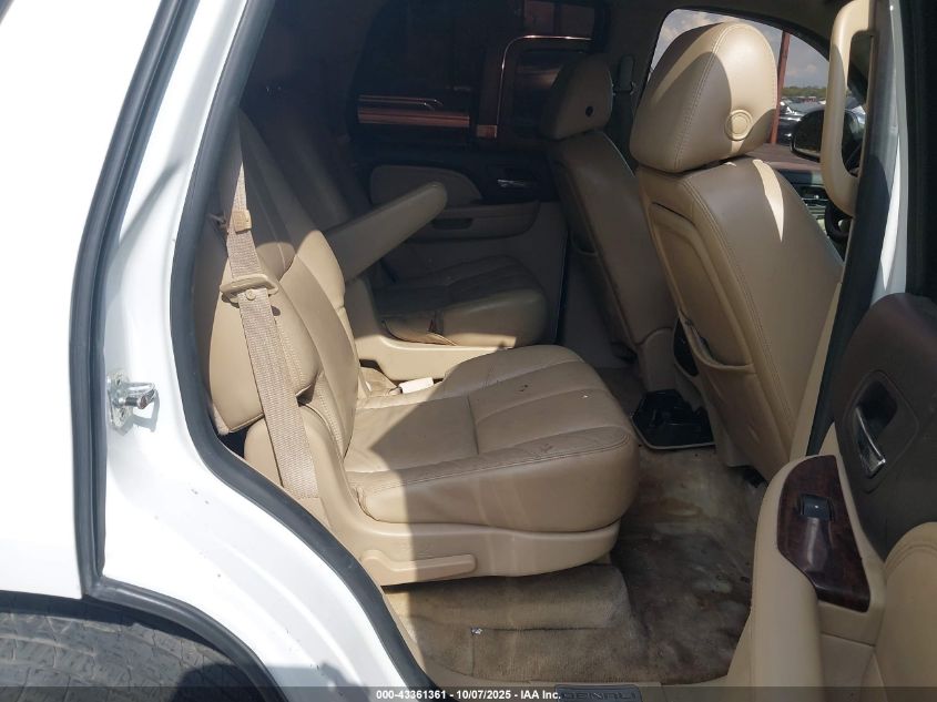 2008 GMC Yukon Denali VIN: 1GKFK63858J106284 Lot: 43361361