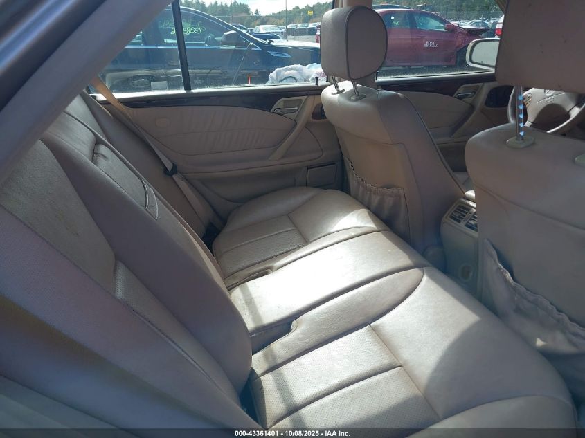 2000 Mercedes-Benz E 320 4M VIN: WDBJF82J5YX035206 Lot: 43361401