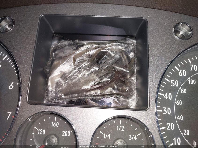 2004 Volkswagen Phaeton V8 VIN: WVWAF63D048009907 Lot: 43361408