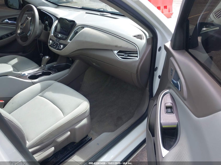 2018 CHEVROLET MALIBU LT - 1G1ZD5ST0JF264360