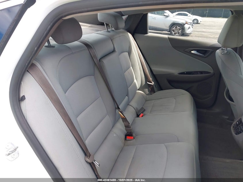 2018 CHEVROLET MALIBU LT - 1G1ZD5ST0JF264360