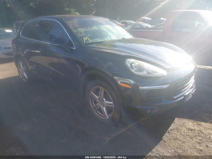 2016 PORSCHE CAYENNE - WP1AA2A26GLA03604