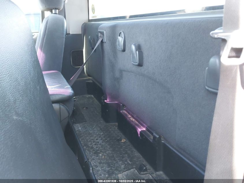 2004 Dodge Ram 1500 Slt/Laramie VIN: 1D7HA16D64J153147 Lot: 43361536