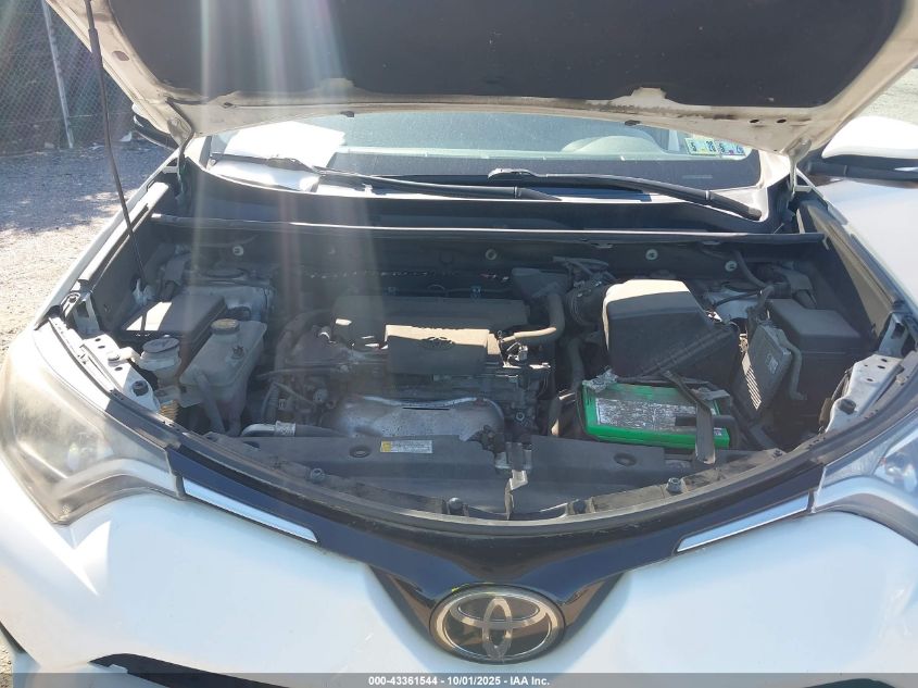 2018 Toyota Rav4 Xle VIN: 2T3RFREV7JW802928 Lot: 43361544