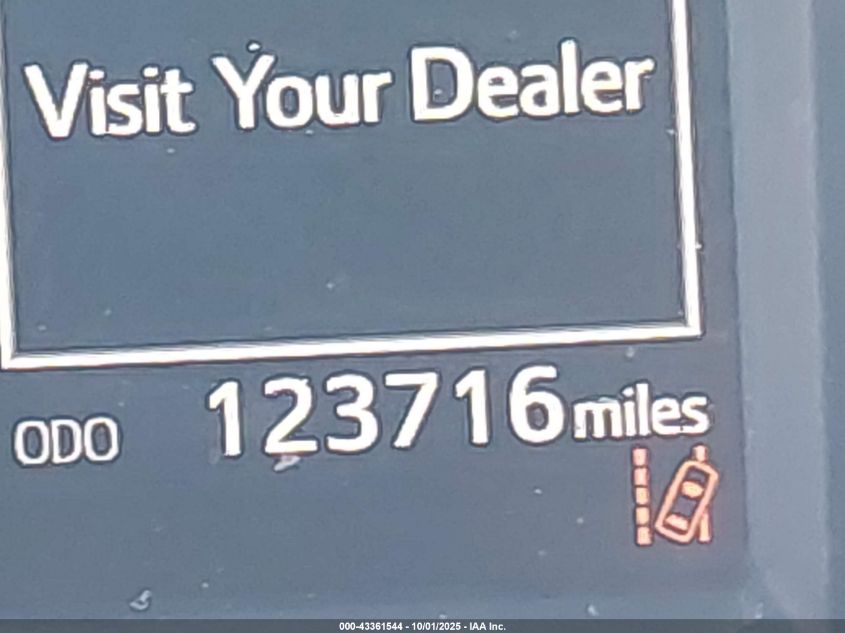 2018 Toyota Rav4 Xle VIN: 2T3RFREV7JW802928 Lot: 43361544