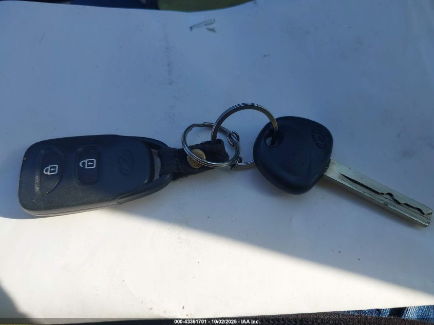 2012 Hyundai Accent Se VIN: KMHCU5AE2CU018033 Lot: 43361701