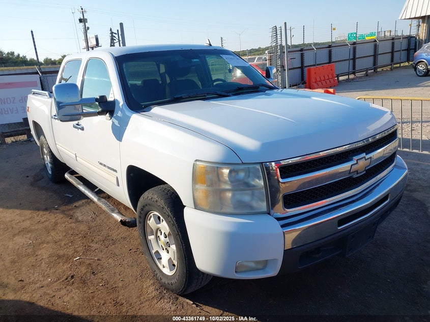 CHEVROLET SILVERADO 1500 LT