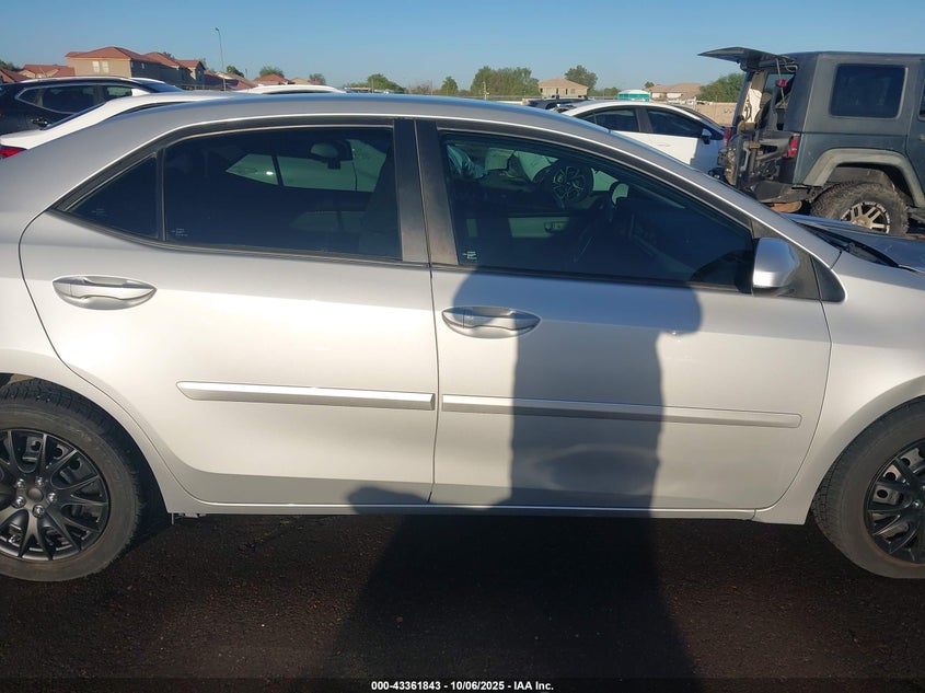 2017 TOYOTA COROLLA LE 2T1BURHEXHC868445