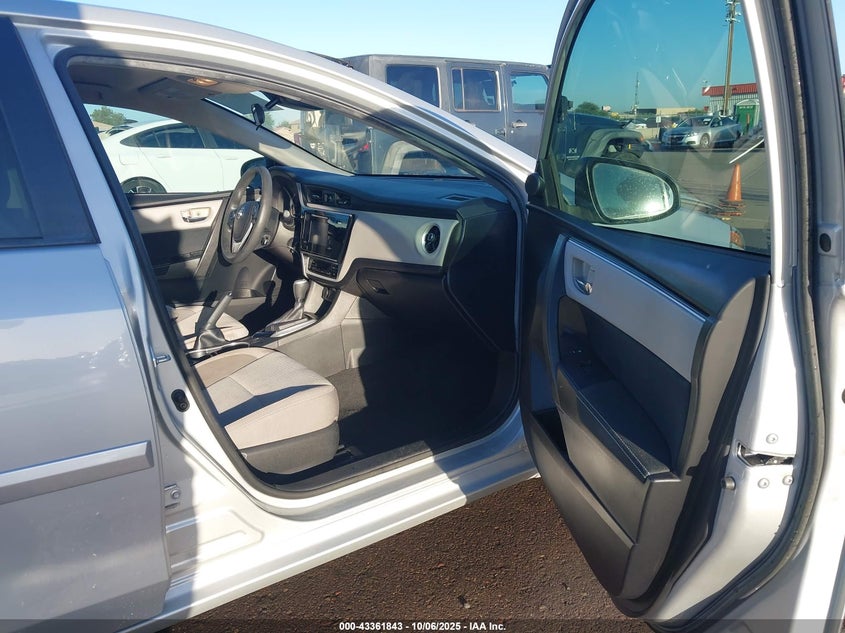 2017 TOYOTA COROLLA LE 2T1BURHEXHC868445