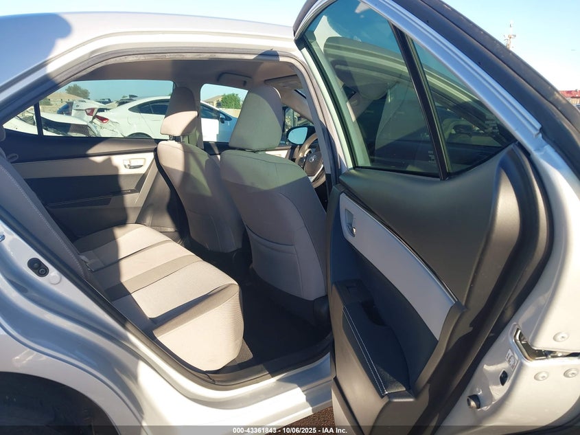 2017 TOYOTA COROLLA LE 2T1BURHEXHC868445