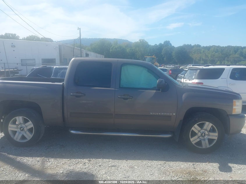 2007 Chevrolet Silverado 1500 Ltz VIN: 2GCEC13J171522867 Lot: 43361898