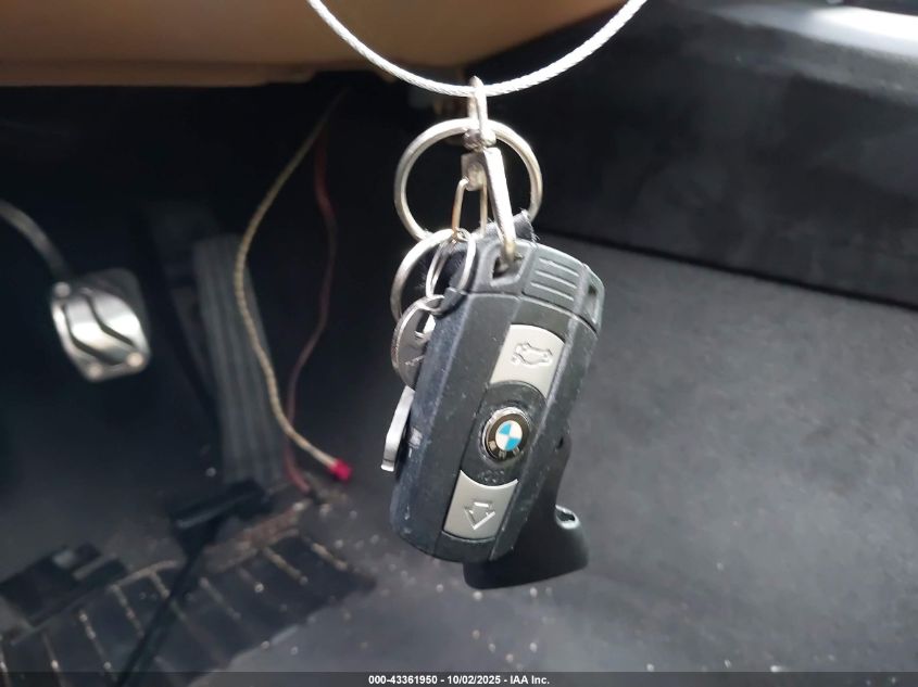 2008 BMW M3 VIN: WBSWD935X8PY39370 Lot: 43361950