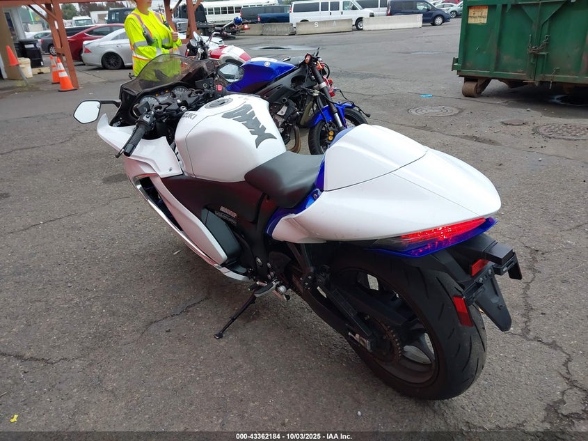 2023 Suzuki Gsx1300 Rr white null gasoline JS1EJ11BXP7100871 photo #4