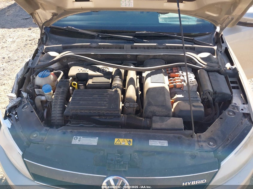 2013 VOLKSWAGEN JETTA HYBRID SEL 3VW637AJ2DM226008