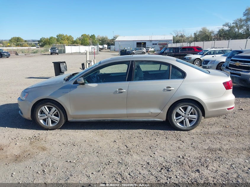 2013 VOLKSWAGEN JETTA HYBRID SEL 3VW637AJ2DM226008