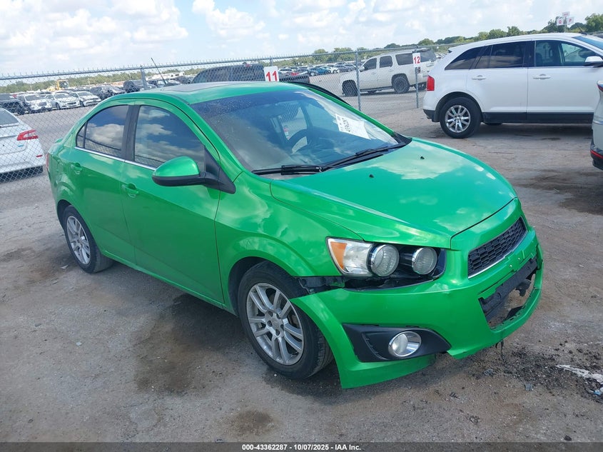 CHEVROLET SONIC LT MANUAL