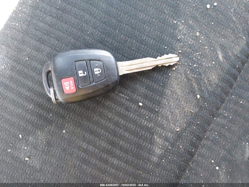 2018 TOYOTA RAV4 LE - 2T3ZFREV1JW500390