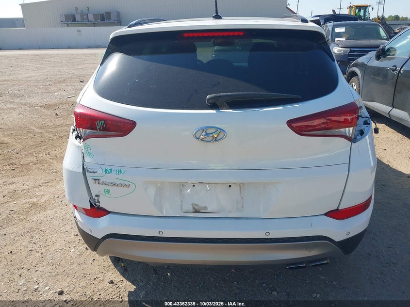 2017 HYUNDAI TUCSON VALUE - KM8J33A28HU581423
