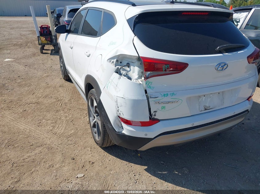 2017 HYUNDAI TUCSON VALUE - KM8J33A28HU581423