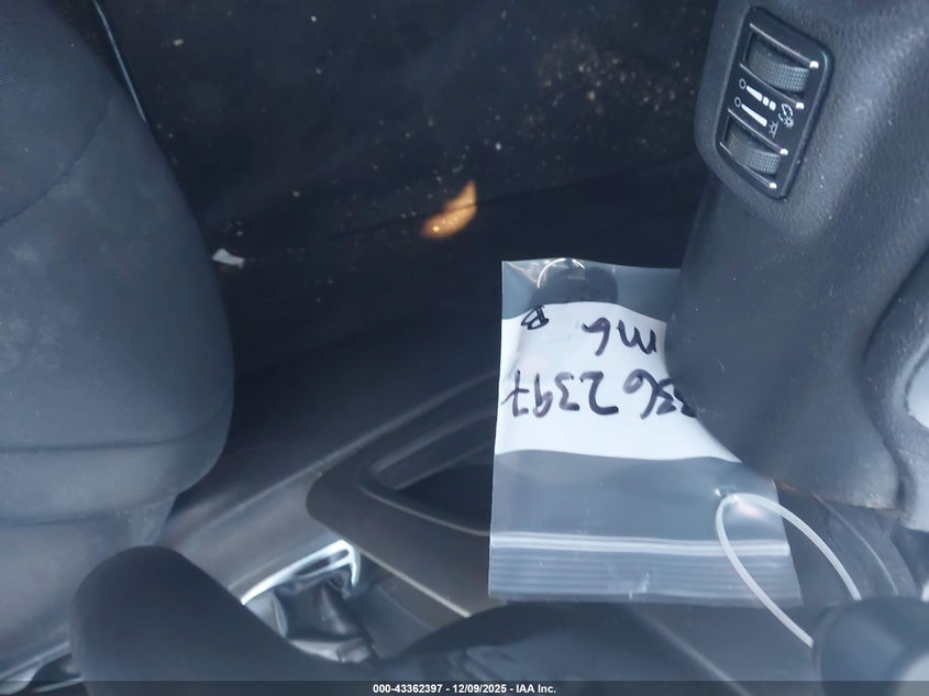1C3CDFBAXDD322951 2013 DODGE DART photo no. 12