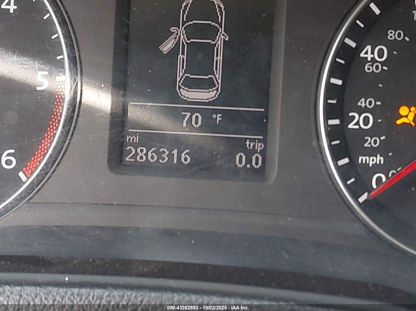 2013 Volkswagen Passat 2.0L Tdi Se VIN: 1VWBN7A39DC126113 Lot: 43362593