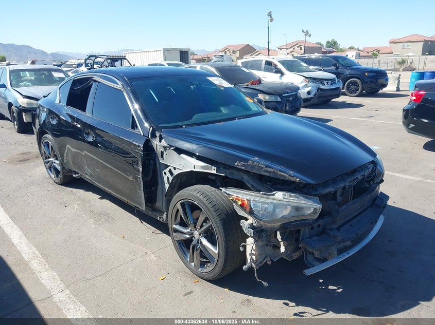 INFINITI Q50 PREMIUM