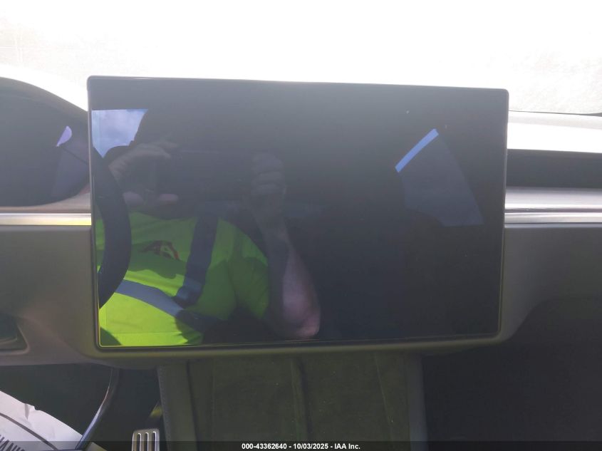 2024 Tesla Model X Long Range VIN: 7SAXCBE58RF455539 Lot: 43362640