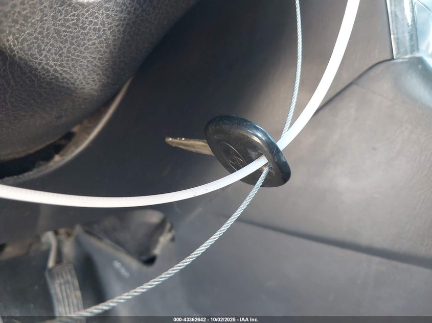 2007 Toyota Matrix VIN: 2T1KR32E37C638154 Lot: 43362642