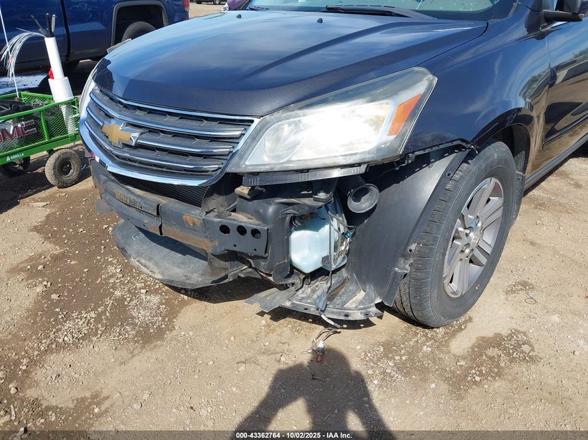 2015 CHEVROLET TRAVERSE 1LT - 1GNKVGKD1FJ372475