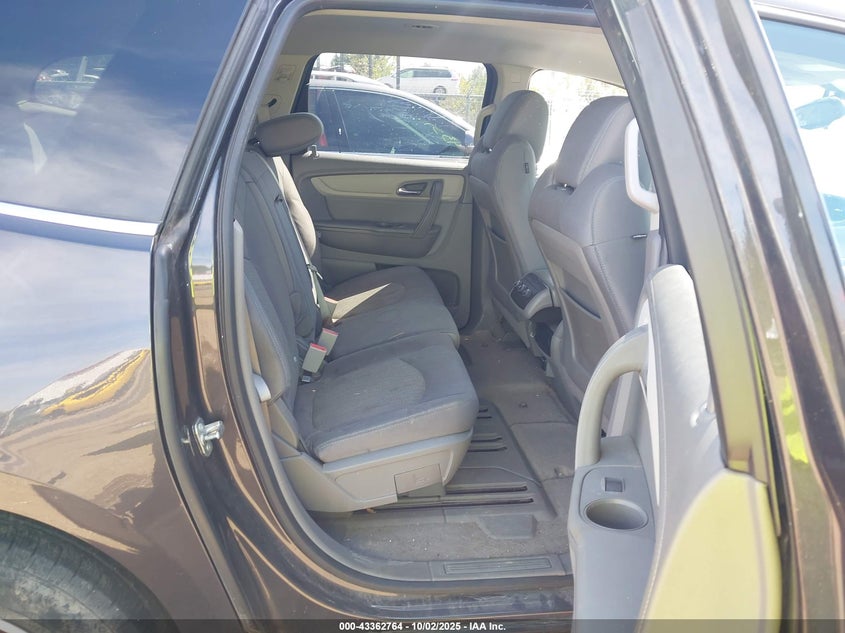 2015 CHEVROLET TRAVERSE 1LT - 1GNKVGKD1FJ372475